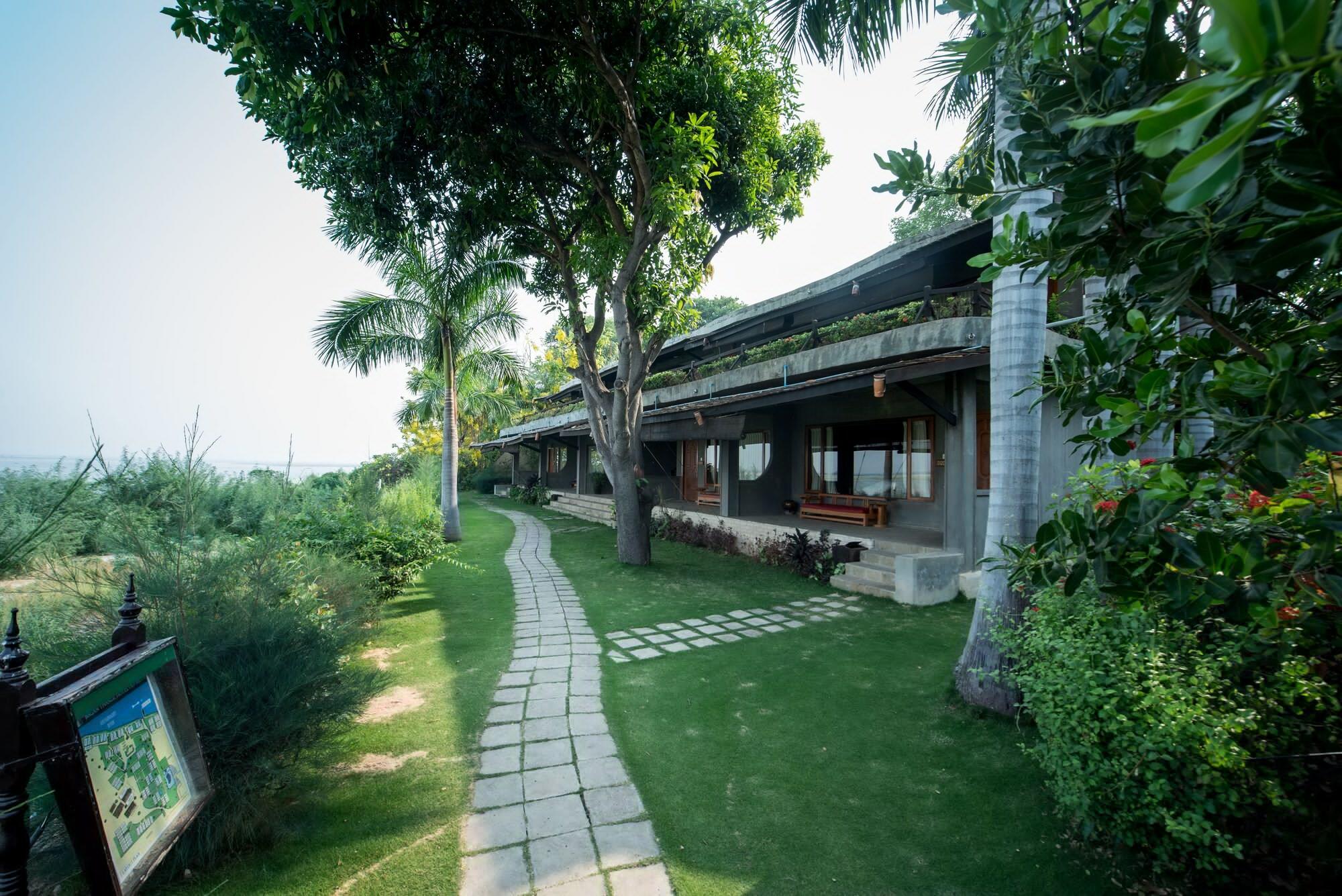 Bagan Thande Hotel - Old Баган Екстериор снимка