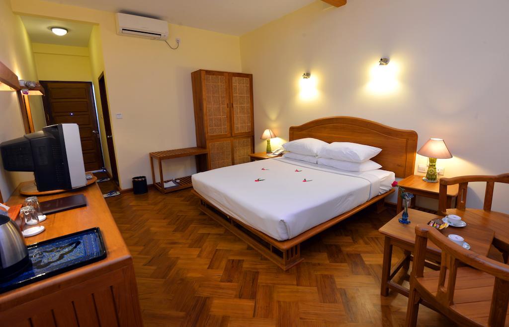 Bagan Thande Hotel - Old Баган Екстериор снимка